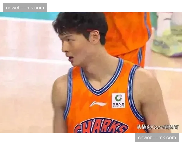 镜头特写：王哲林多次强打内线制造对手犯规，已罚球8中7