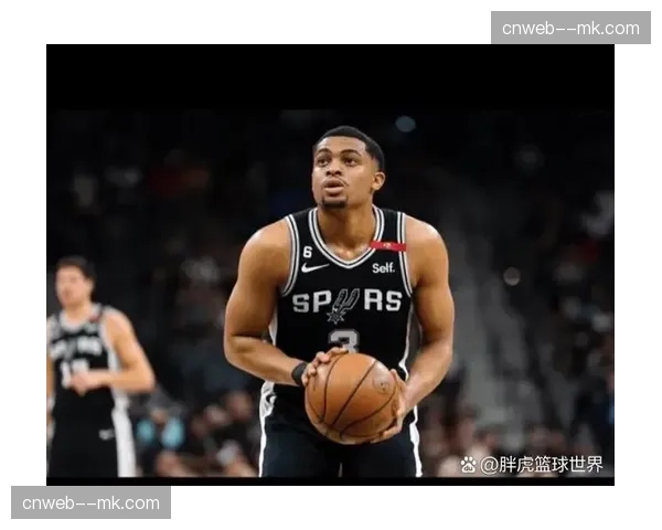 里斯在梦想队首秀后采访:谈交易感受与新球队适应 里斯在梦想队首秀后采访:谈交易感受与新球队适应